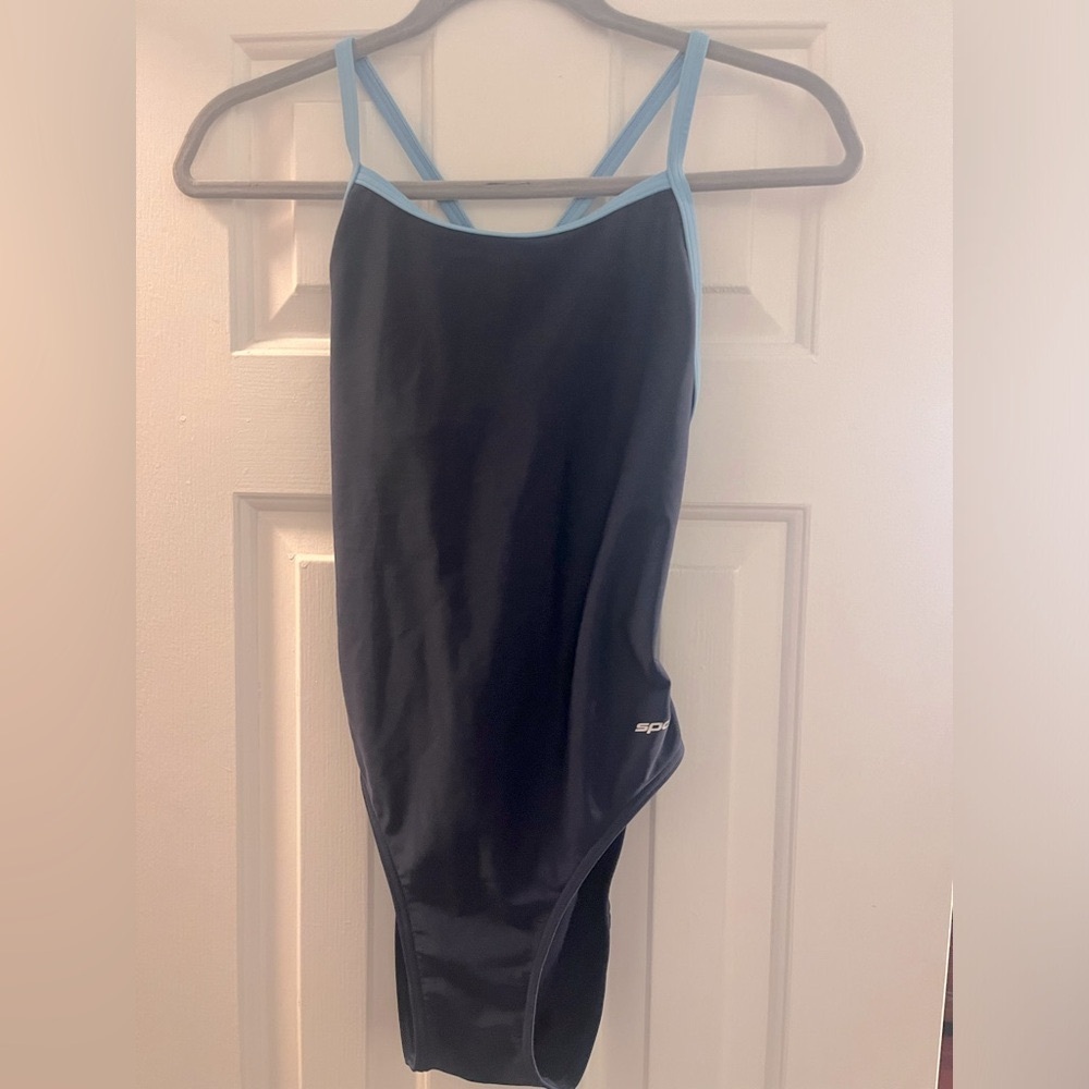 One piece swim suit
